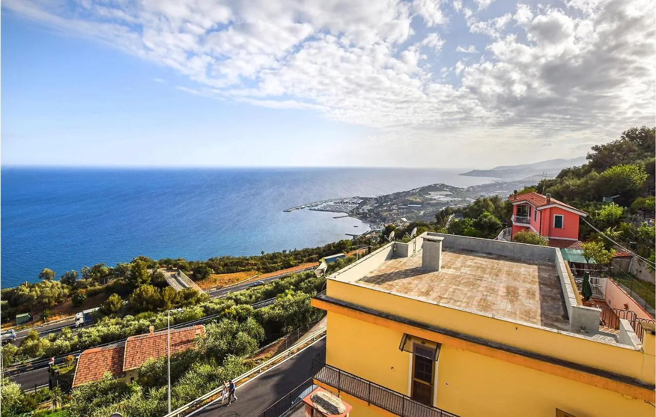 Nice Home In San Lorenzo Al Mare With Wifi 0*,  Itália